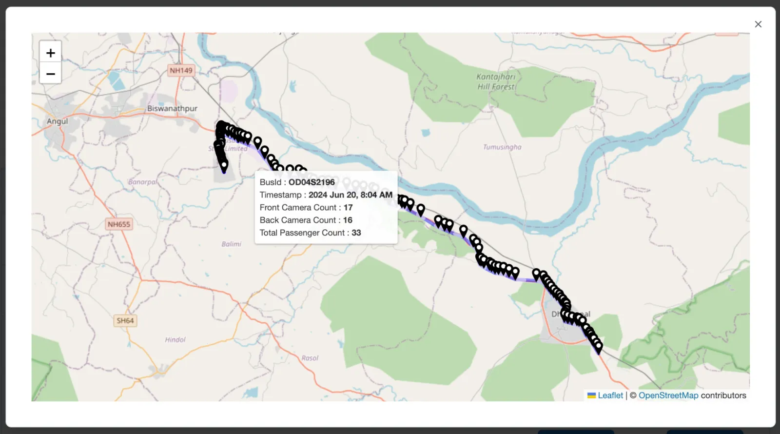 APCS per-bus dashboard showing passenger counts at 08:50 — Front: 10, Back: 18, Total: 28